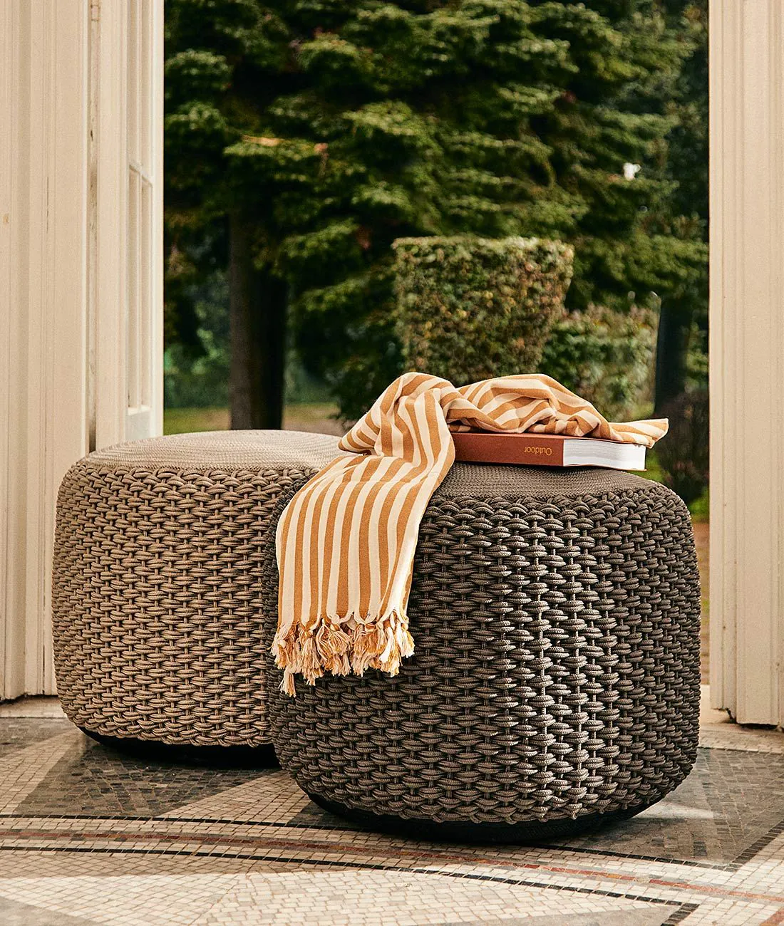Pouf de jardin en corde