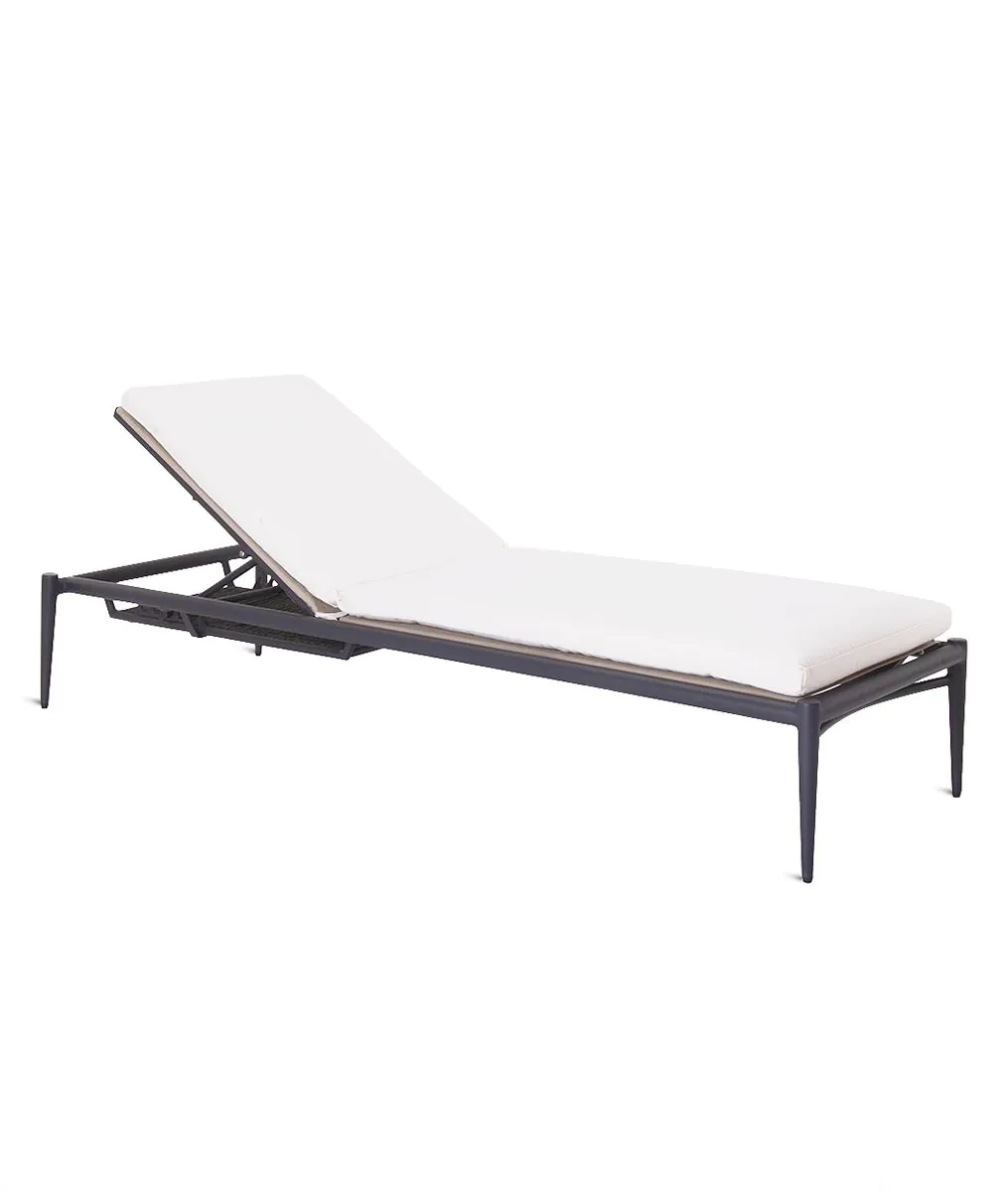 Luce stackable sunlounger aluminum with sand fabric