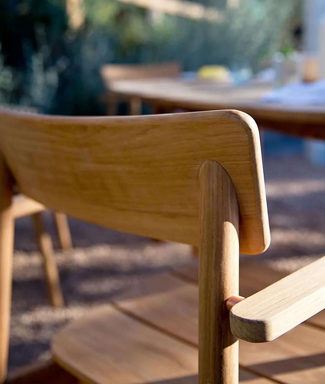 Poltroncina Pevero di teak 