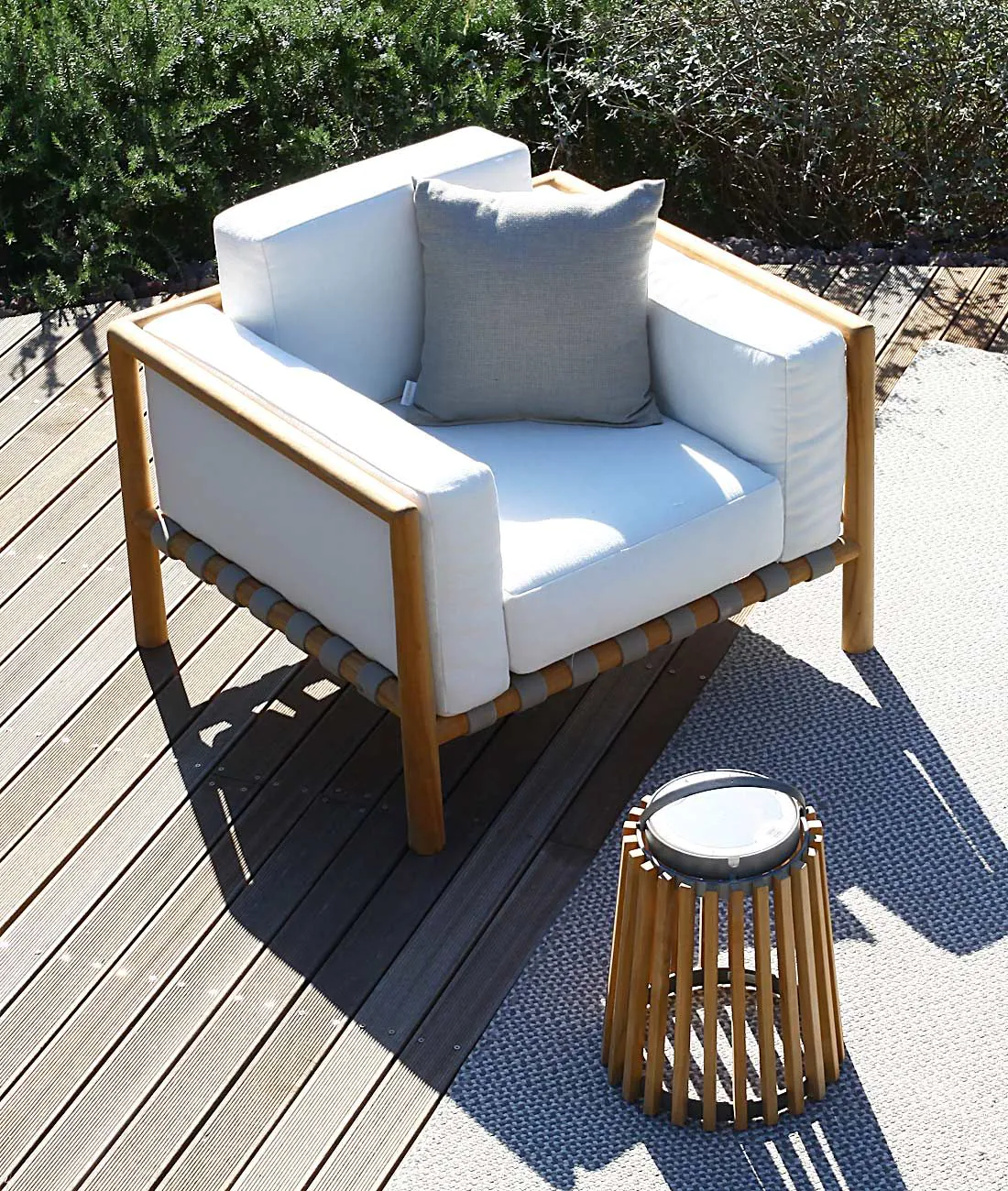 Offer – Pevero Teak Bundle with two-seater sofa