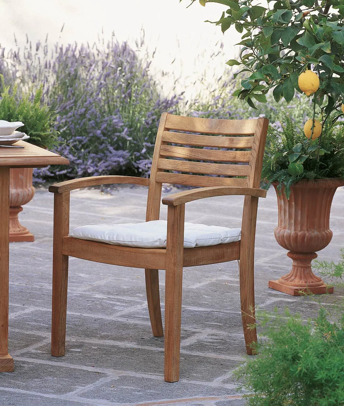 Small Armchair Chelsea stackable in teak