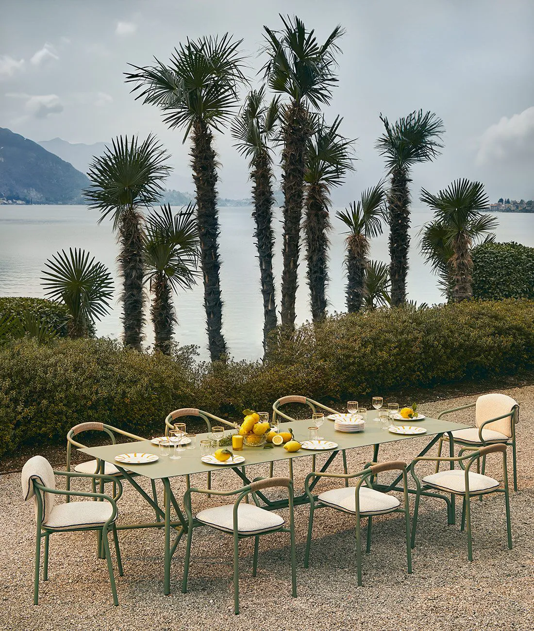 Salò Rechteckiger Tisch aus Aluminium 279 cm