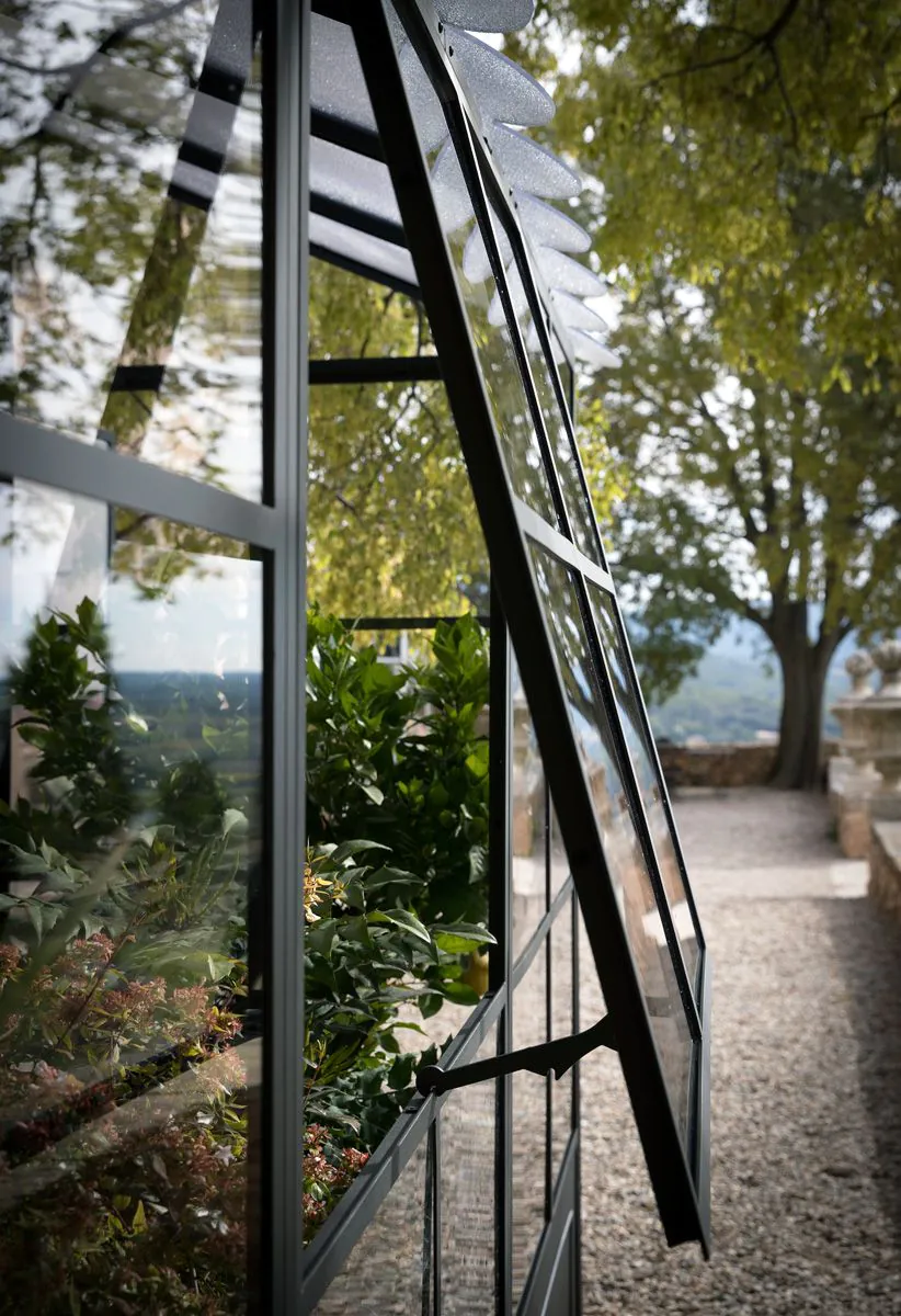 Gewächshaus Orangerie mit Überdachung aus Polykarbonat