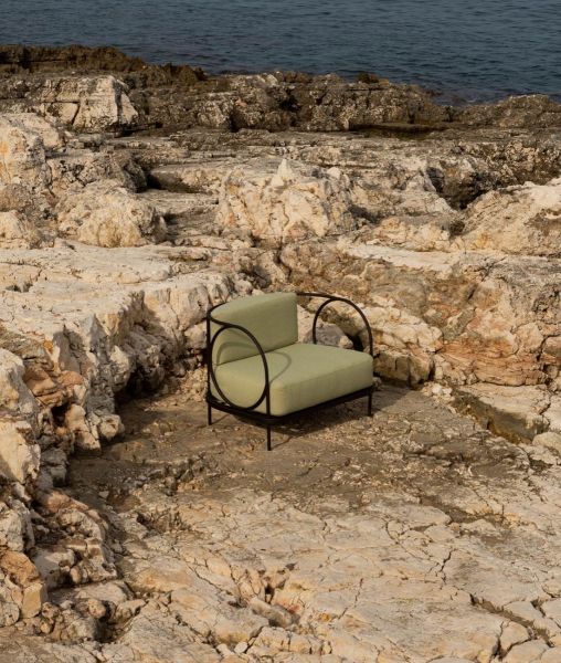 Ariete iron Armchair in bronze