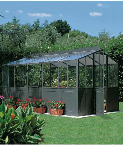 Freestanding greenhouse with 1 window and 1 door left opening