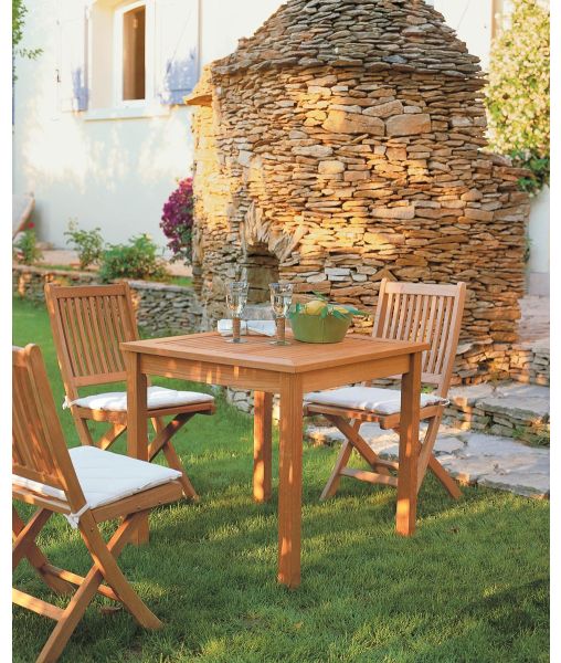 Chelsea square table in teak