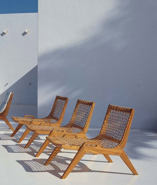 Lounge armchair stackable Synthesis in teak and waprolace
