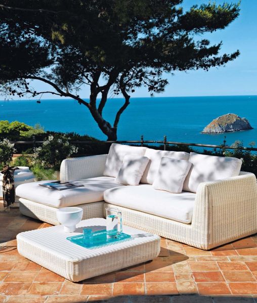 Agorà square coffee table in WaProLace colour white Agorà square coffee table in WaProLace colour white