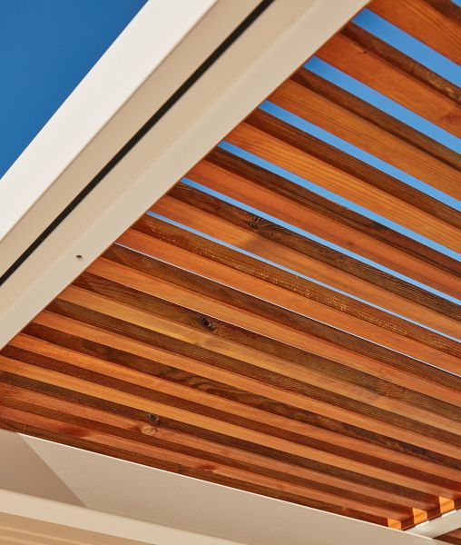 Roofing with wooden slats (not painted) for extendable module Shibuya